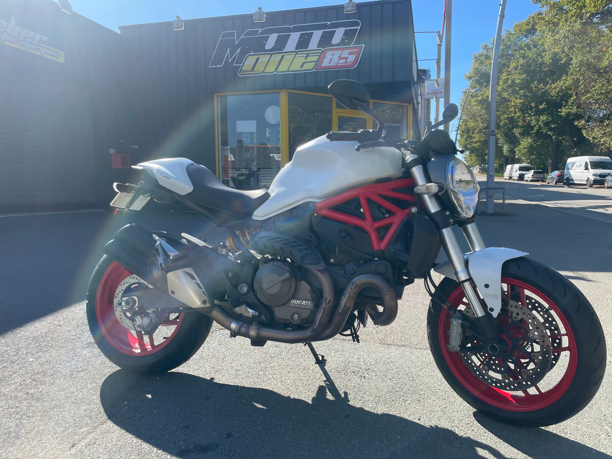 DUCATI 821 MONSTER ABS