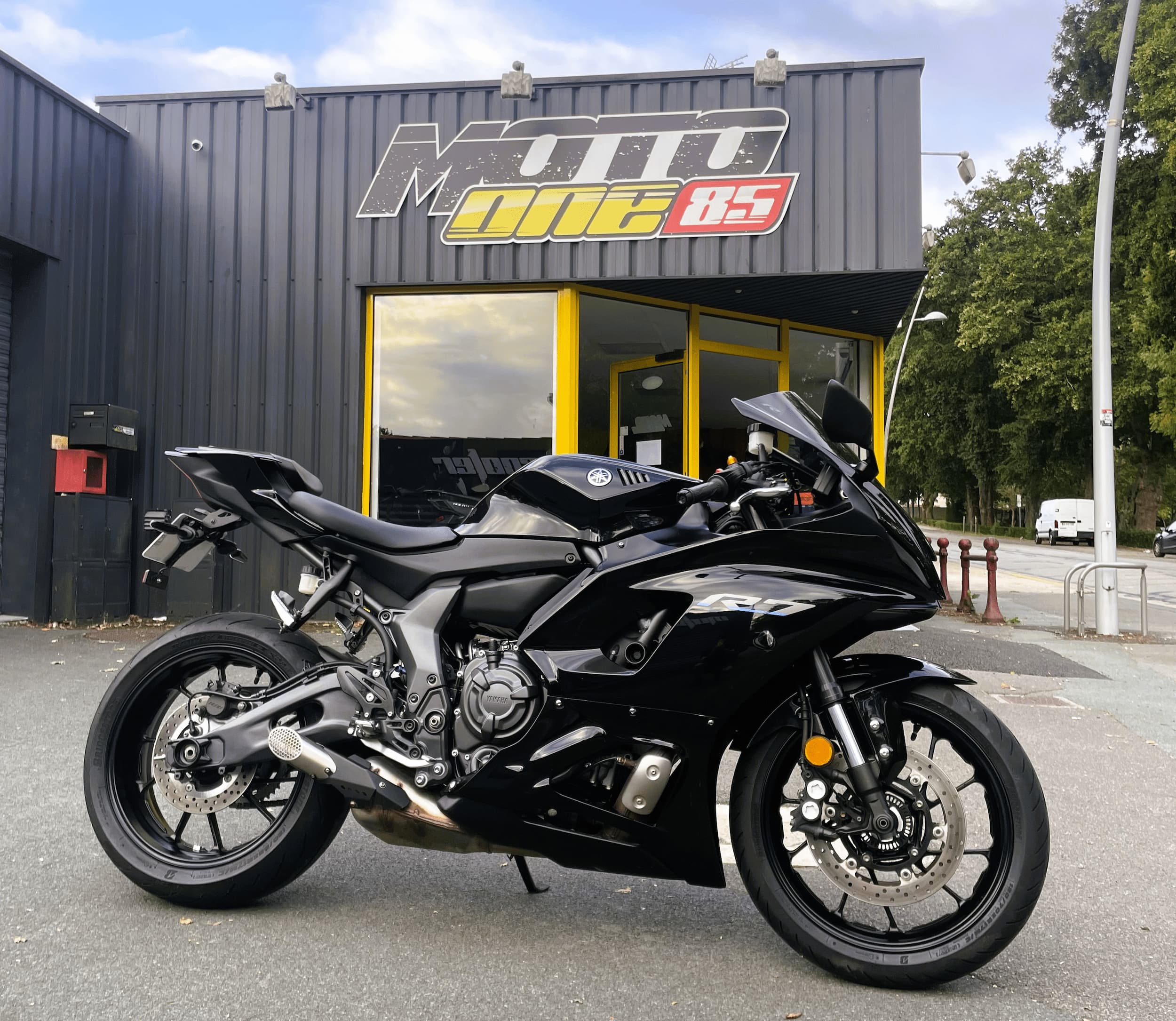 YAMAHA YZF-R R7